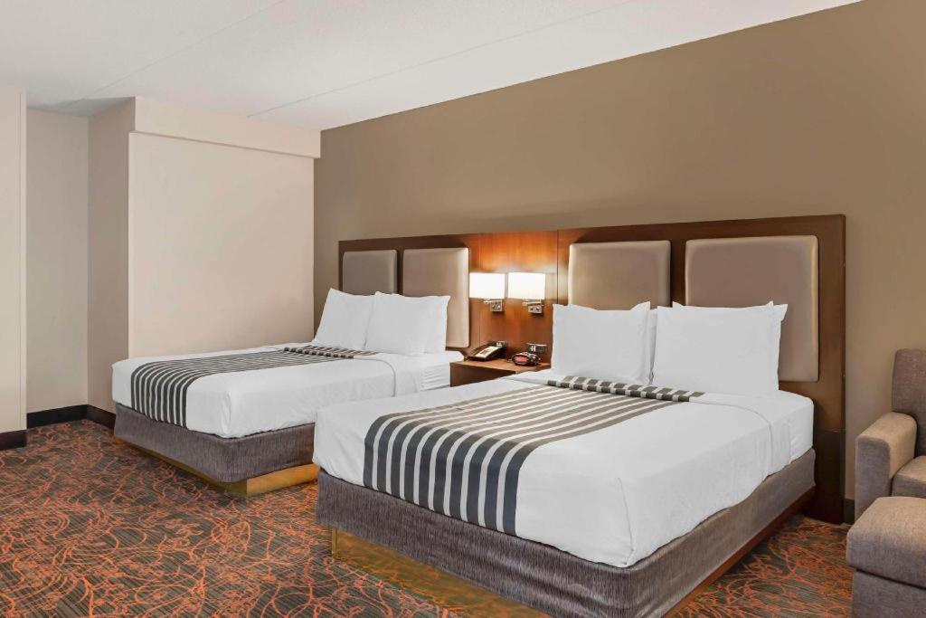 Best Western Plus Executive Inn Toronto Eksteriør billede